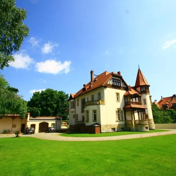 Hotel Pałacyk, отель в Легнице