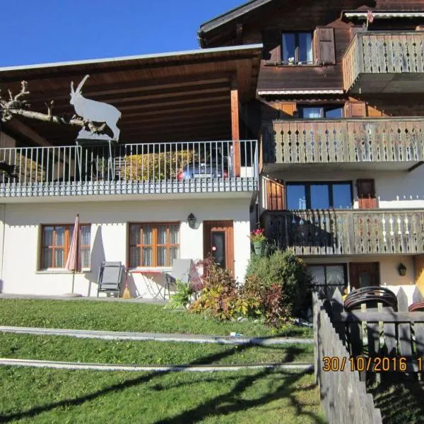 Flumina - Ferienwohnung für max. 4 Personen, khách sạn ở Flims