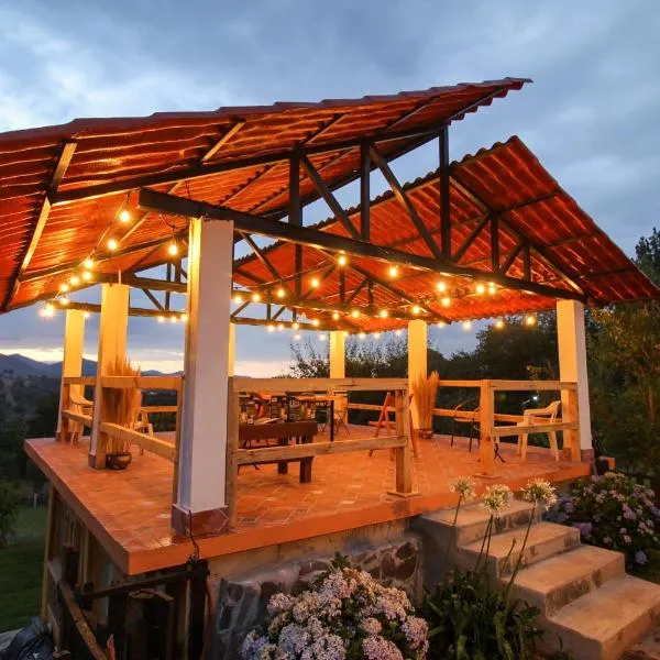 Hospedaje Rancho La Joya, khách sạn ở Villa del Carbón