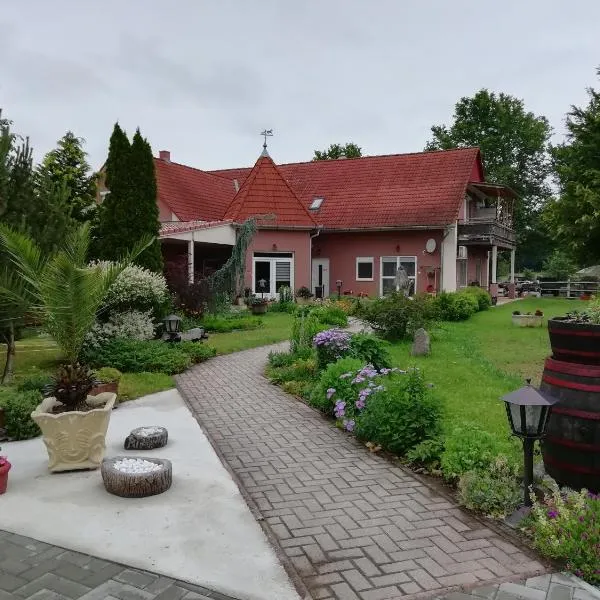 HARTMANN PANZIÓ, hotel v mestu Barcs