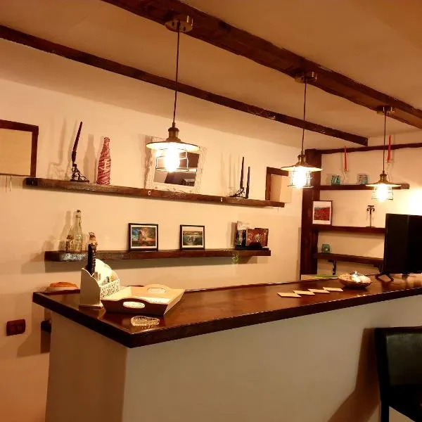 Porto Lima, hotel in Limanu