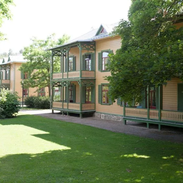 Café Mandeltårtan B&B VillaFloraViola, hotel v destinaci Ronneby
