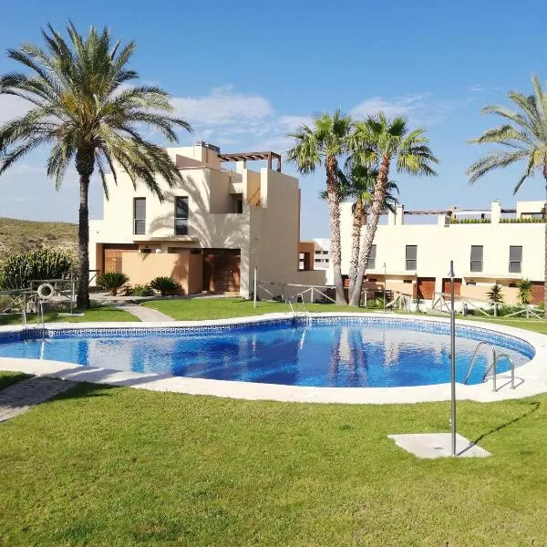 BAJO con JARDÍN PROPIO EN VALLE DEL ESTE GOLF!!, hotel v destinaci Vera