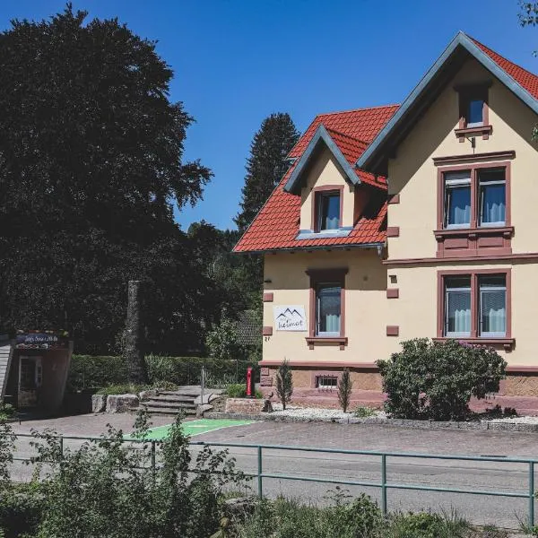 Pension Heimat, hotel v destinaci Ottenhöfen