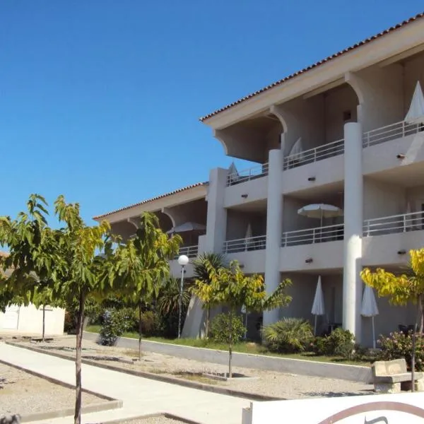 APPARTEMENT DUPLEX PORTICCIO Centre, hotel v destinaci Porticcio