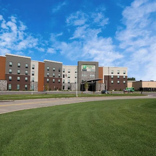 Holiday Inn & Suites Sioux Falls - Airport, an IHG Hotel, hotell i Hartford