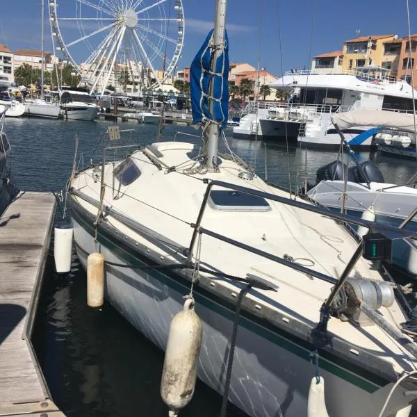 Bateau, hotel v destinácii Cap d'Agde