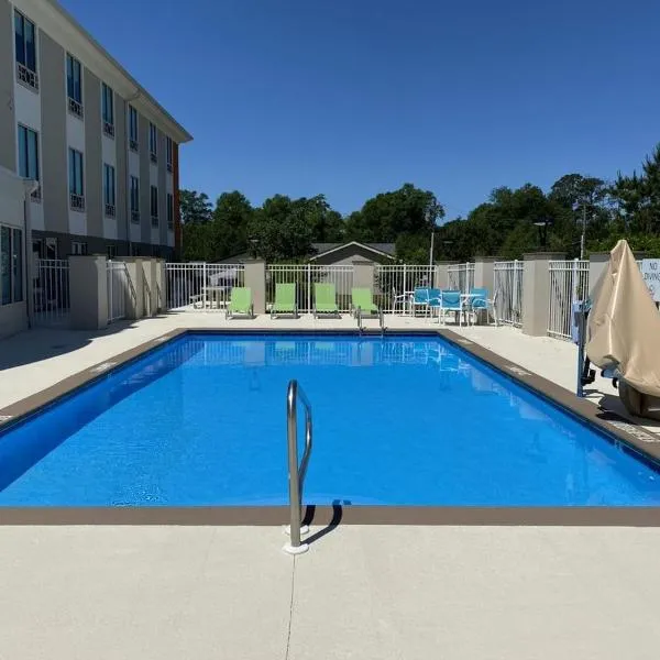 Holiday Inn Express & Suites - Enterprise, an IHG Hotel, hotel a Ozark