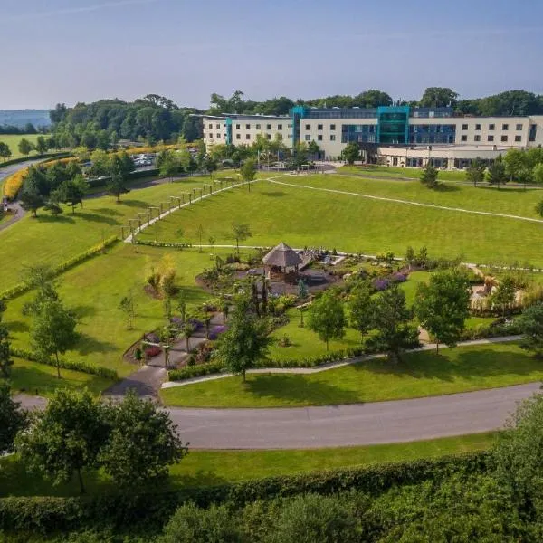 Fota Island Hotel and Spa, hotel in Statty Bridge