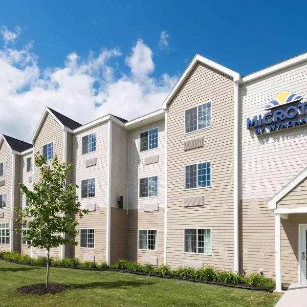 Microtel Inn & Suites Windham, hotel in North Sebago