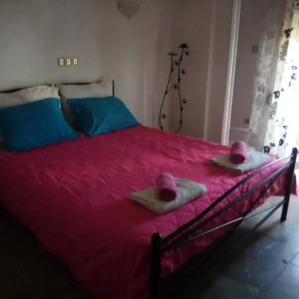 루트라 에디프수에 위치한 호텔 Nikos Rooms