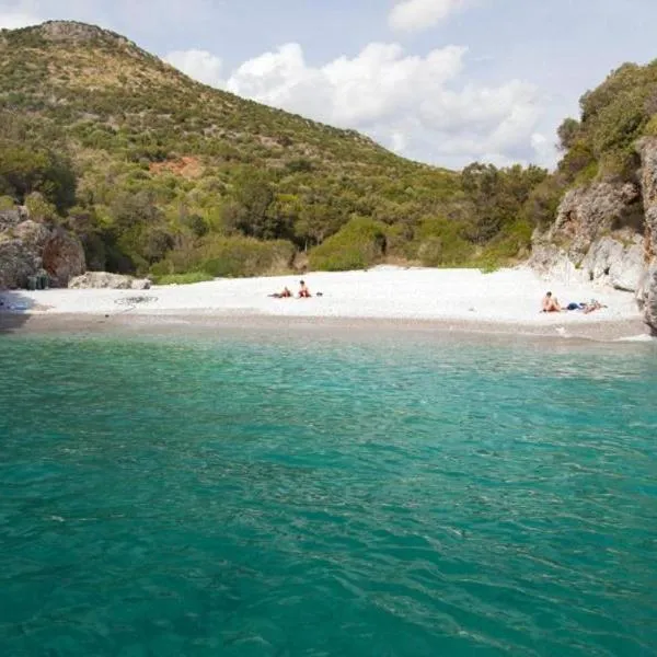Residence hotel il villaggio Lì cylentos Policastro Scario a 100 mt dal mare – hotel w mieście Policastro Bussentino