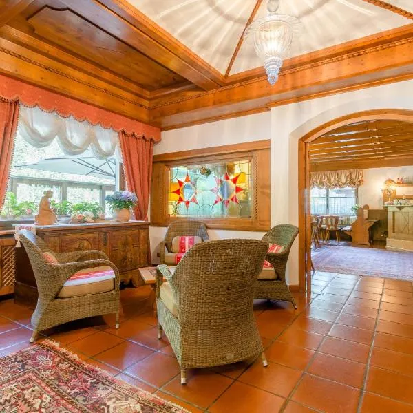 Hotel Monte Civetta, hotel a Alleghe