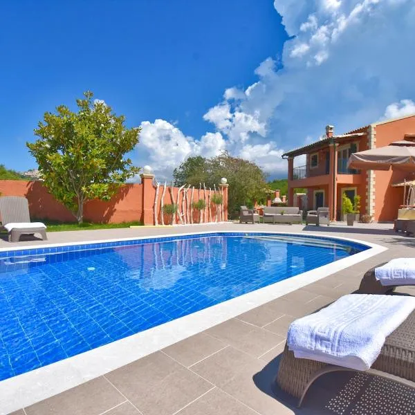 Villa Alex、Sinarádesのホテル