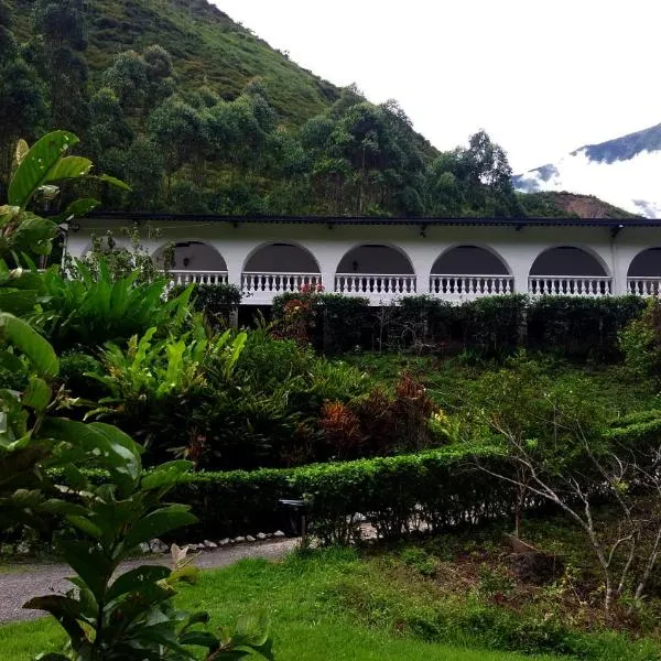 Hostería La Eterna Primavera, hotel v destinaci Huigra