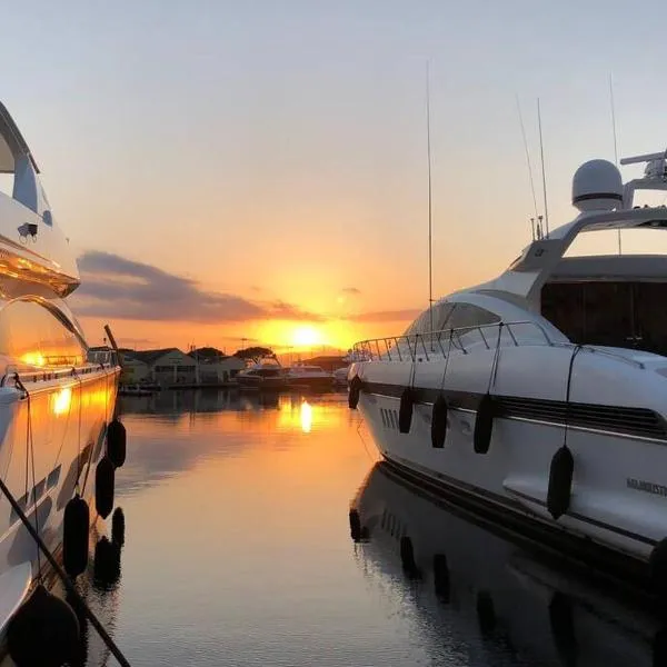 Charming apartment in Port Grimaud, hotel in Grimaud