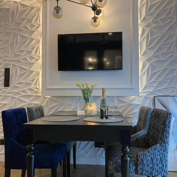 Family & Business Sauna Apartments No 6 Leśny nad Zalewem Cedzyna - 1 Bedroom with Private Sauna, Terrace, Parking, Catering Options, hotel v destinaci Kielce