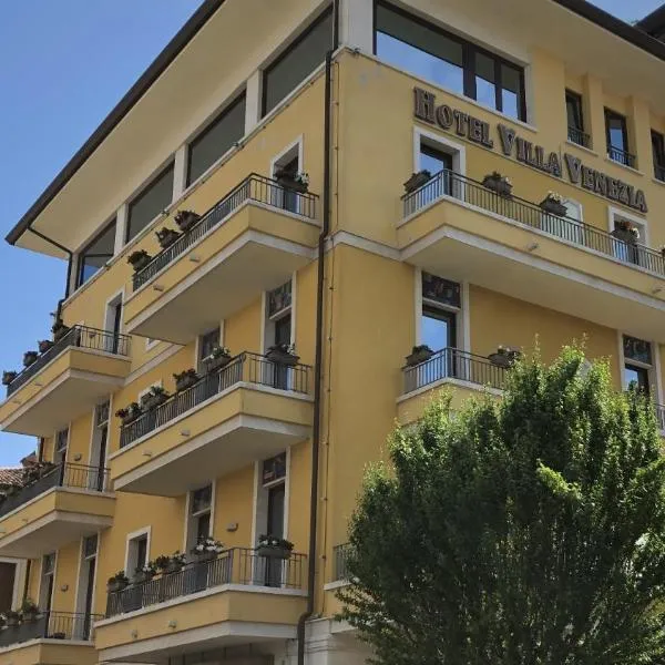 Hotel Villa Venezia، فندق في غرادو