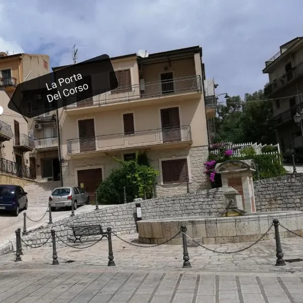 la porta del corso, hotel di Castronuovo di Sicilia