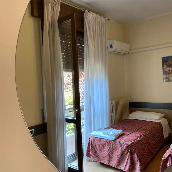 B&B Santa Monica – hotel w mieście Pero