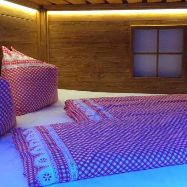 Apartmán Čučoriedka: Demänovská Dolina şehrinde bir otel