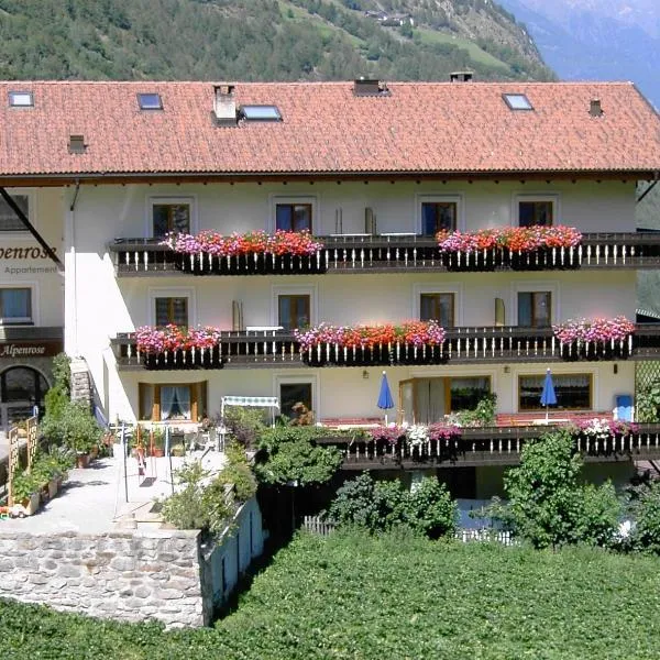 Residence Alpenrose, hotel u gradu Martelo