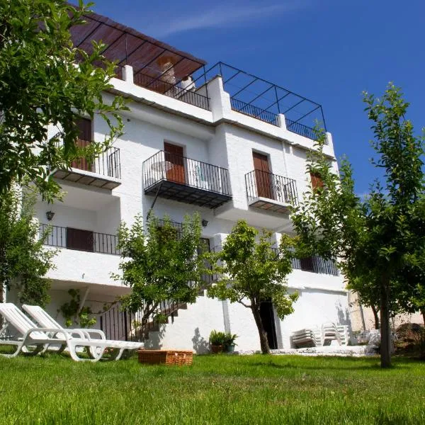 Puerta Bubión Apartamentos, hotel v destinaci Bubión