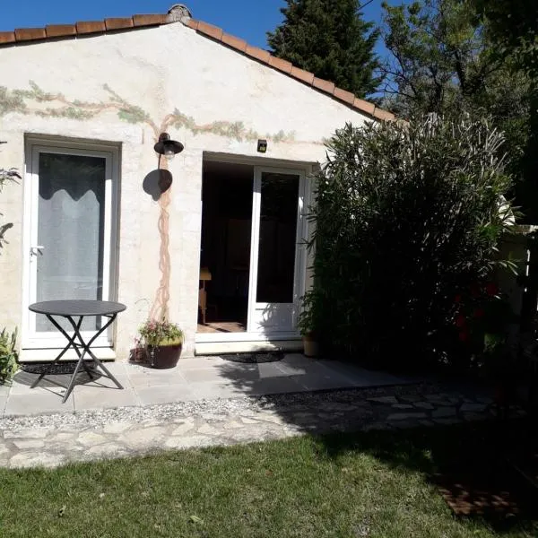 Brig'Gîte، فندق في لي ايل سور لا سورغ