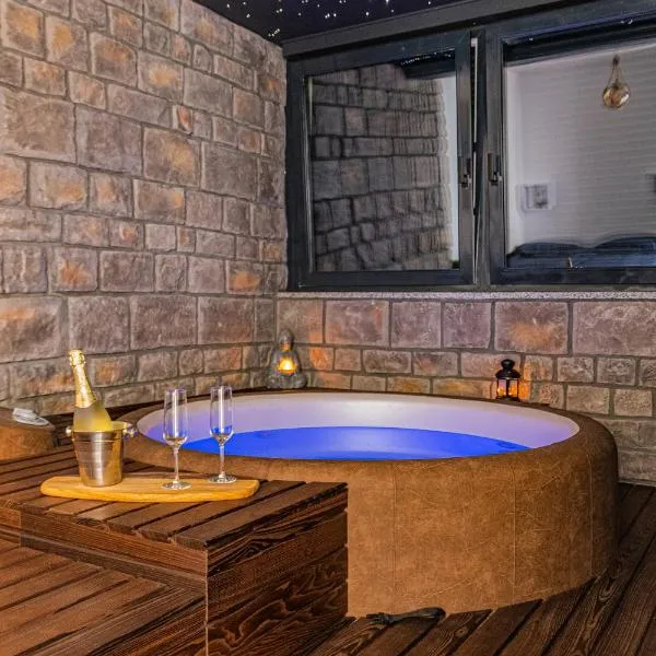 Jacuzzi - Flexible SelfCheckIns 20 - Zagreb - Luxury - Garage - Smart - Brand New - Apartments Repinc, hotel em Zagreb