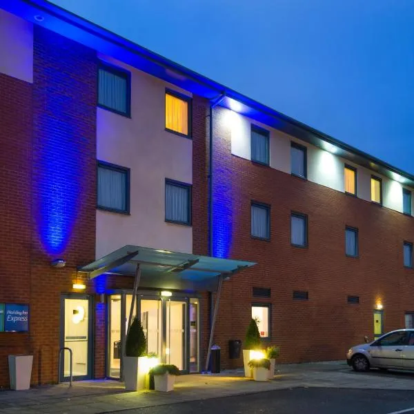 Holiday Inn Express Bedford, an IHG Hotel, hotel in Houghton Conquest