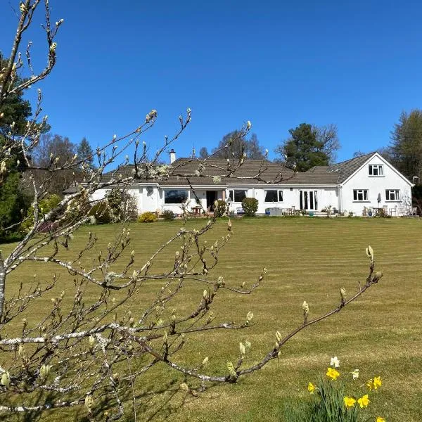 Coire Glas Guest House, hotel v destinaci Spean Bridge
