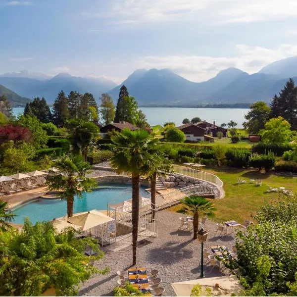 Hôtel Les Grillons – hotel w mieście Talloires