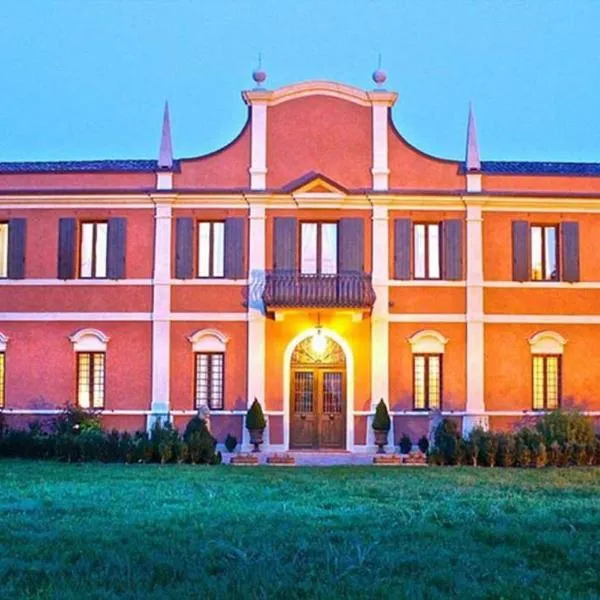 Villa Contessa Massari Ferrara, hôtel à Monestirolo