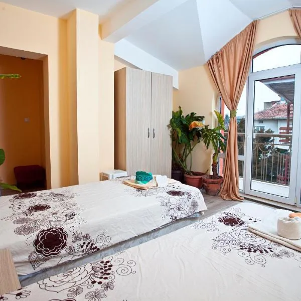 Familly hotel Randevu, hotel di Kranevo