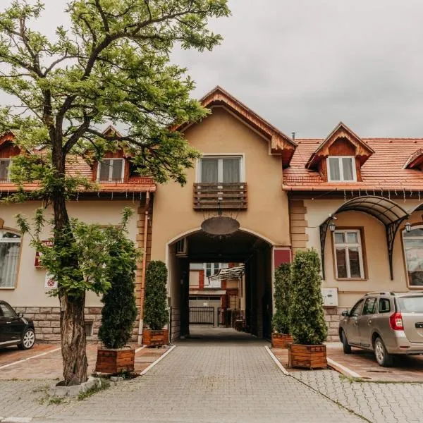 Páva City, hotel v destinaci Odorheiu Secuiesc