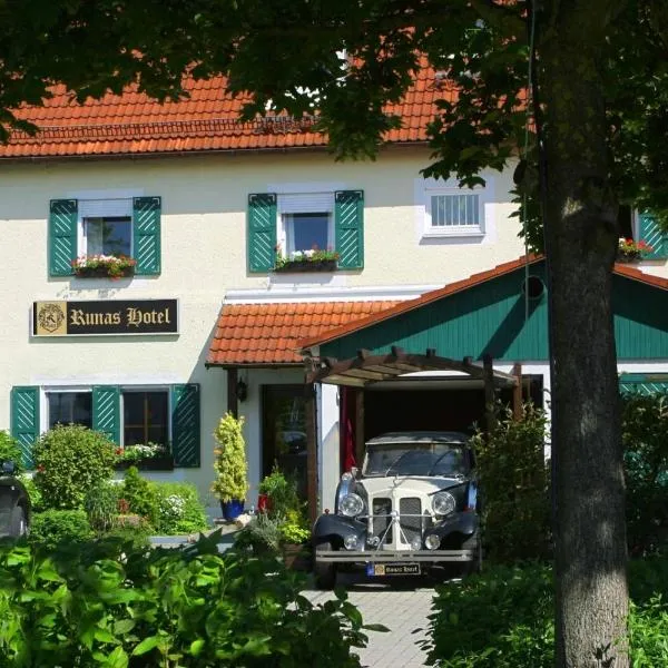 Runas Hotel, hótel í Hallbergmoos