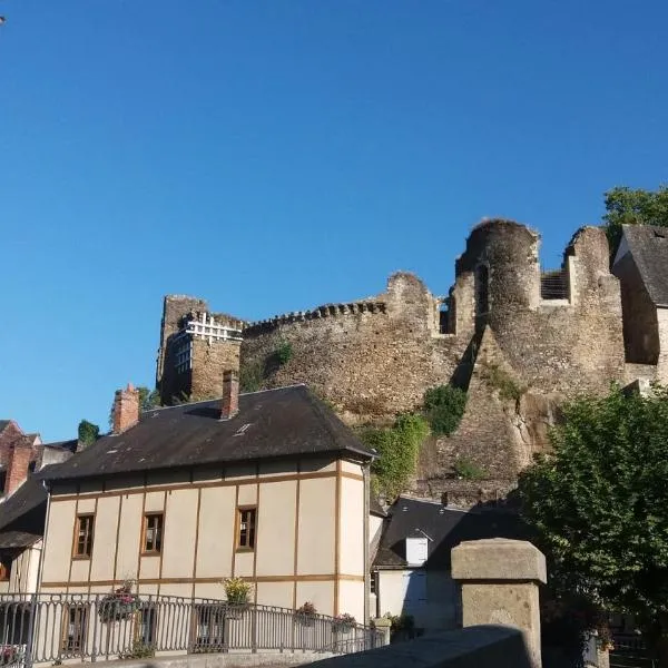 La Ruche Chambres d'hôtes, hotel v destinácii Ségur-le-Château