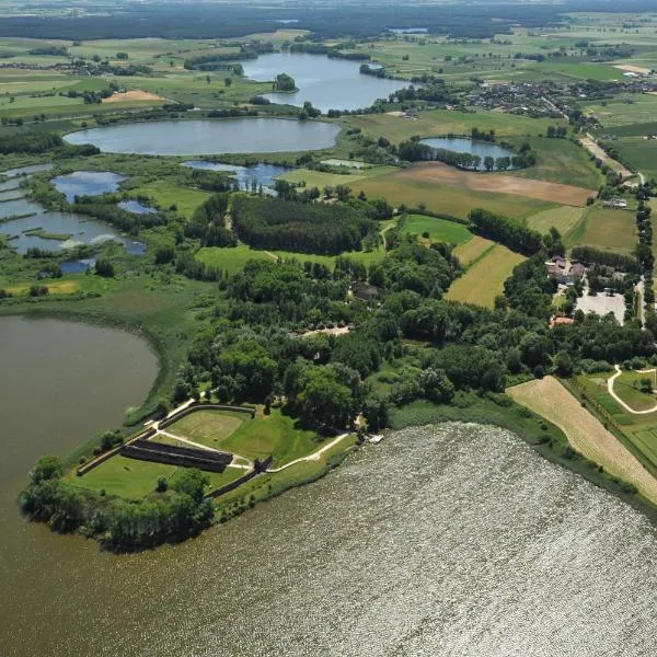 Muzeum Archeologiczne w Biskupinie - Dom Muzealnika, готель у місті Рогово