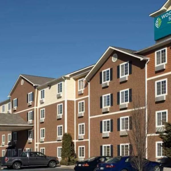 WoodSpring Suites Allentown Bethlehem, хотел в Hollo