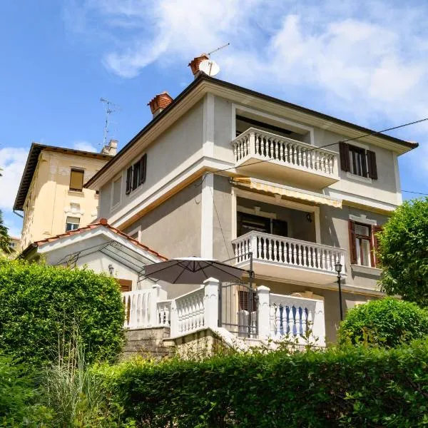 Apartments Villa Salona, hotel a Opatija