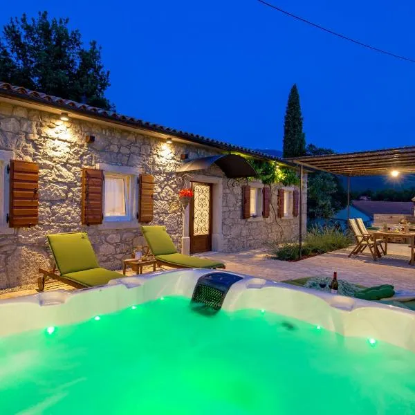 Villa Aurania, hotel v destinaci Vranje