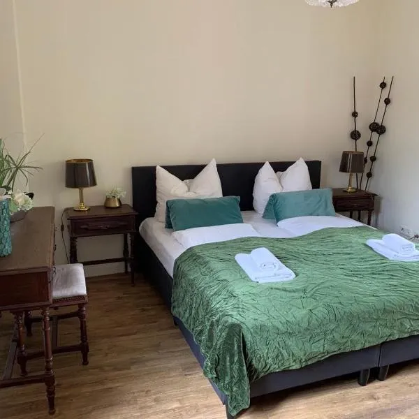 Ferienwohnungen im Osteiner Hof, hotel in Mainz