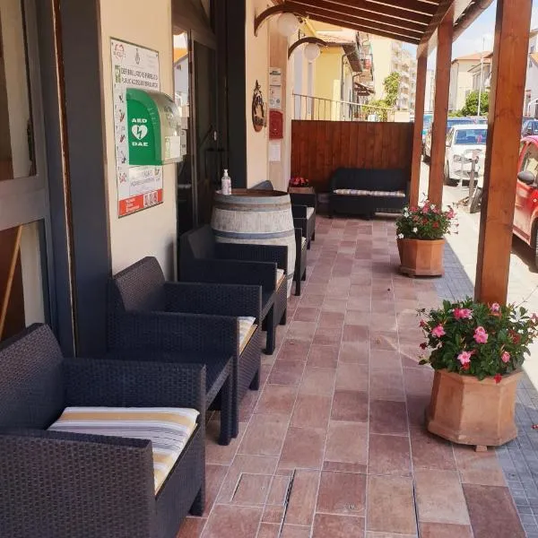 Piccolo Hotel – hotel w mieście Rosignano Solvay