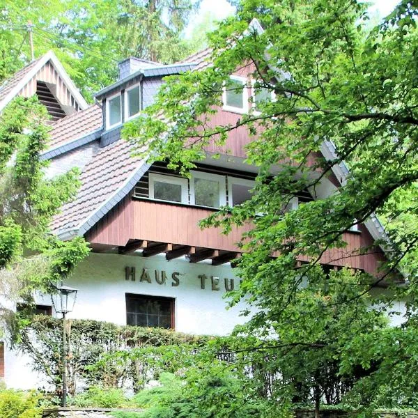 Haus Teufenbach, hotel v destinaci Bad Neuenahr-Ahrweiler