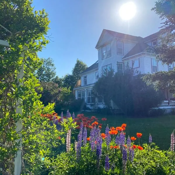 Harbourview Inn, hotel v destinaci Smiths Cove