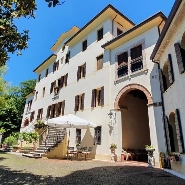 Villa Flangini、アーゾロのホテル