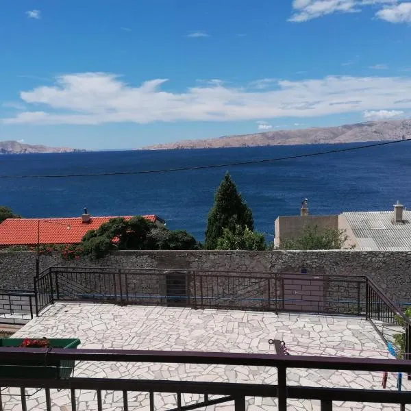 Apartmani Krijesnica、セニのホテル