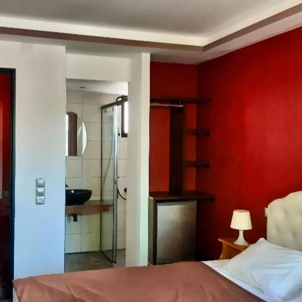 Villa Park Luxury Rooms, hotel en Astros