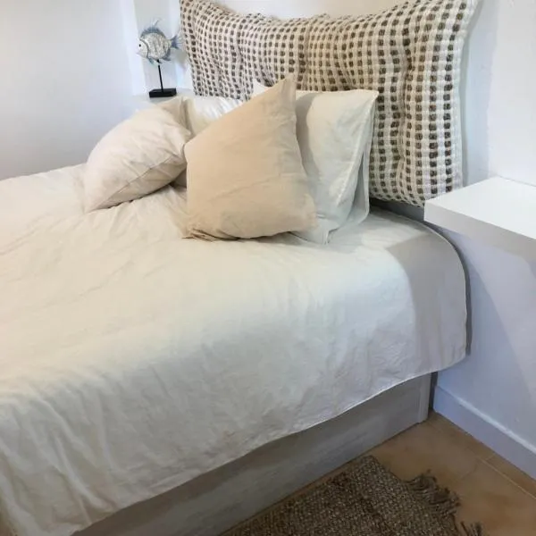 Espectacular apartamento con piscina en Calella de Palafrugell, hotel i Calella de Palafrugell