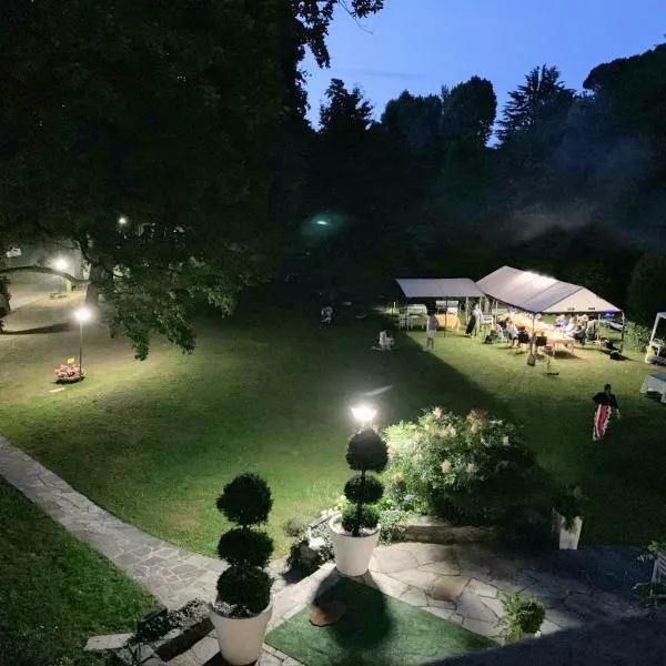 "La Selvetta" bed and breakfast, hotel v destinaci Buguggiate